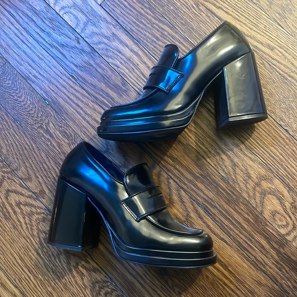 Steve Madden heeled platform loafer